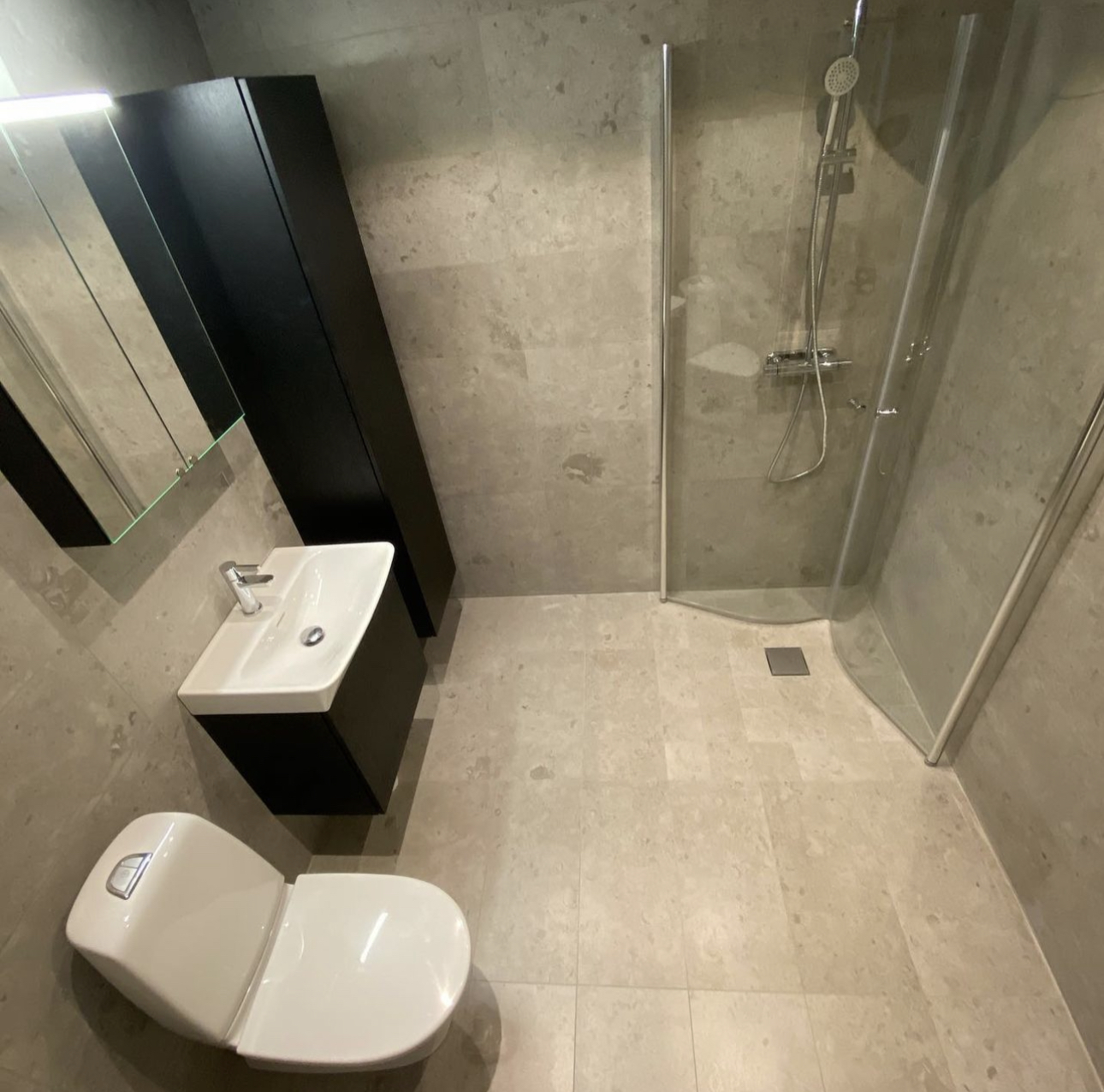 Badrumsrenovering - Grönfoss Bygg projekt i Östergötland